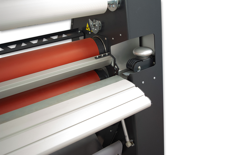 EMBLEM Easylam 160TW inkl. MediaTrim Laminator 160 cm für Kaltlaminate, Tagesbestpreis